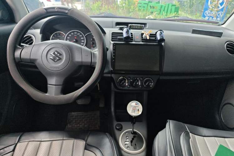 Used Suzuki Swift 2015 1.5L Automatic Limited Edition Center Console