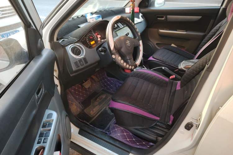 Used Suzuki Swift 2015 1.5L Automatic Limited Edition Driver Seat