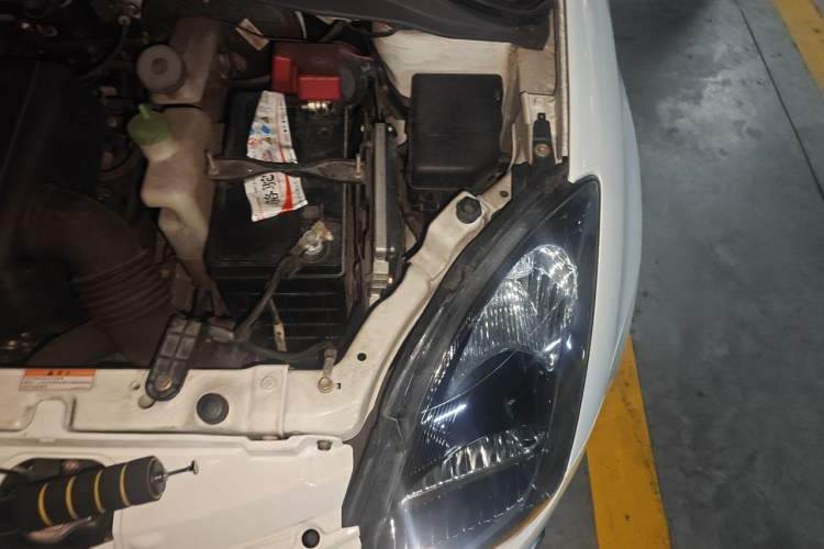 Used Suzuki Swift 2015 1.5L Automatic Limited Edition Engine Bay Left