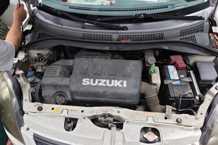 Used Suzuki Swift 2015 1.5L Automatic Limited Edition Engine Bay