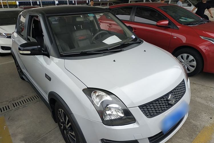 Used Suzuki Swift 2015 1.5L Automatic Limited Edition Front Right 45 Deg
