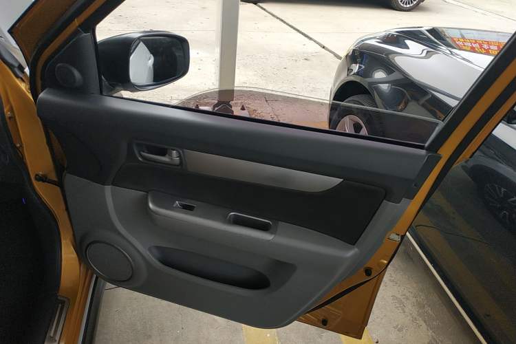Used Suzuki Swift 2015 1.5L Automatic Limited Edition Right Front Door Interior
