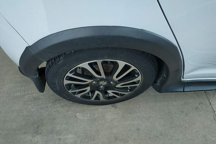 Used Suzuki Swift 2015 1.5L Automatic Limited Edition Right Rear Wheel Hub