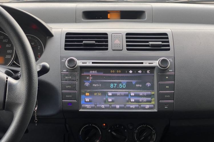 Used Suzuki Swift 2015 1.5L Manual Limited Edition Audio And AC Panel