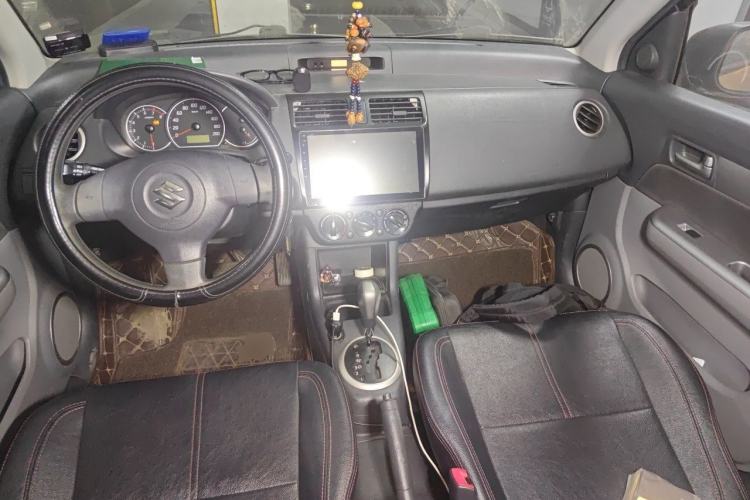 Used Suzuki Swift 2015 1.5L Automatic Limited Edition Center Console