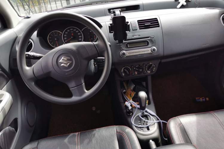 Used Suzuki Swift 2015 1.5L Automatic Limited Edition Center Console