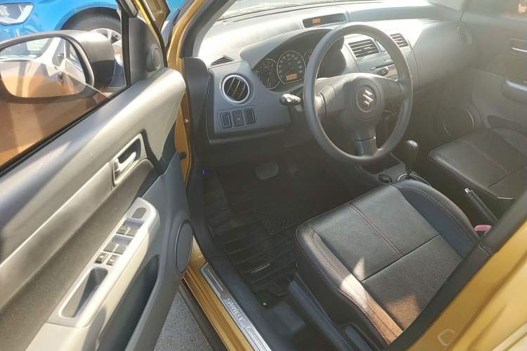 Used Suzuki Swift 2015 1.5L Automatic Limited Edition Driver Seat