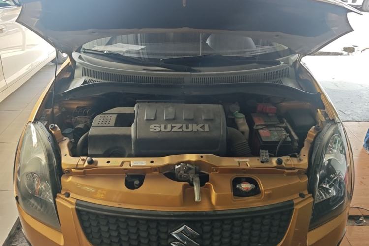 Used Suzuki Swift 2015 1.5L Automatic Limited Edition Engine Bay