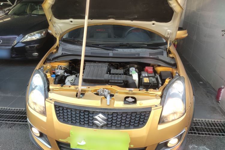 Used Suzuki Swift 2015 1.5L Automatic Limited Edition Engine Bay