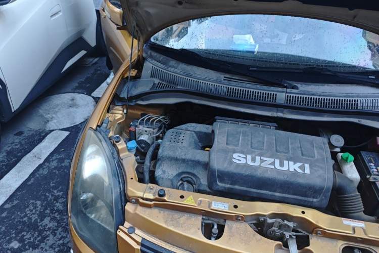 Used Suzuki Swift 2015 1.5L Manual Limited Edition Engine Bay Right