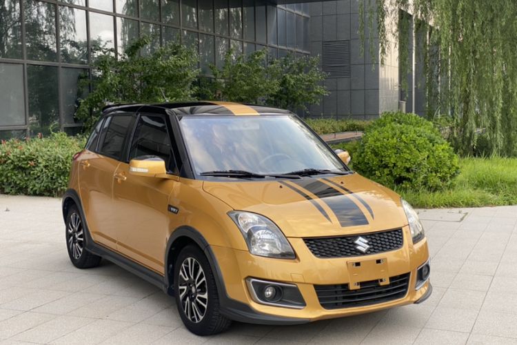 Used Suzuki Swift 2015 1.5L Manual Limited Edition Exterior 2