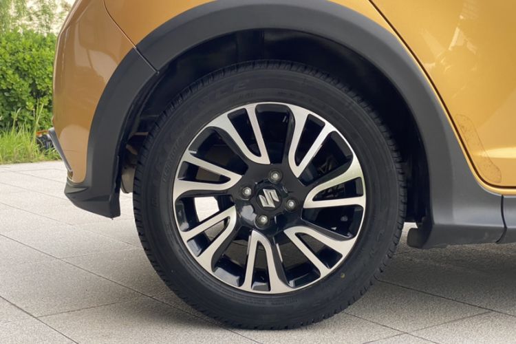 Used Suzuki Swift 2015 1.5L Manual Limited Edition Exterior 3