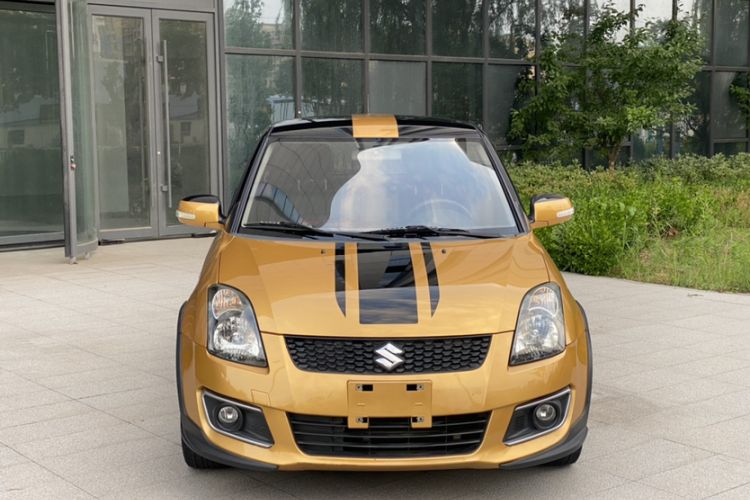 Used Suzuki Swift 2015 1.5L Manual Limited Edition Exterior 5