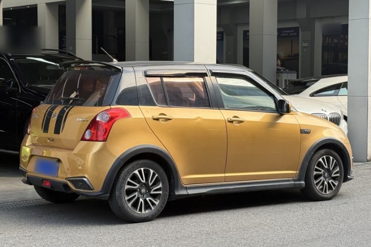 Used Suzuki Swift 2015 1.5L Automatic Limited Edition Exterior 5