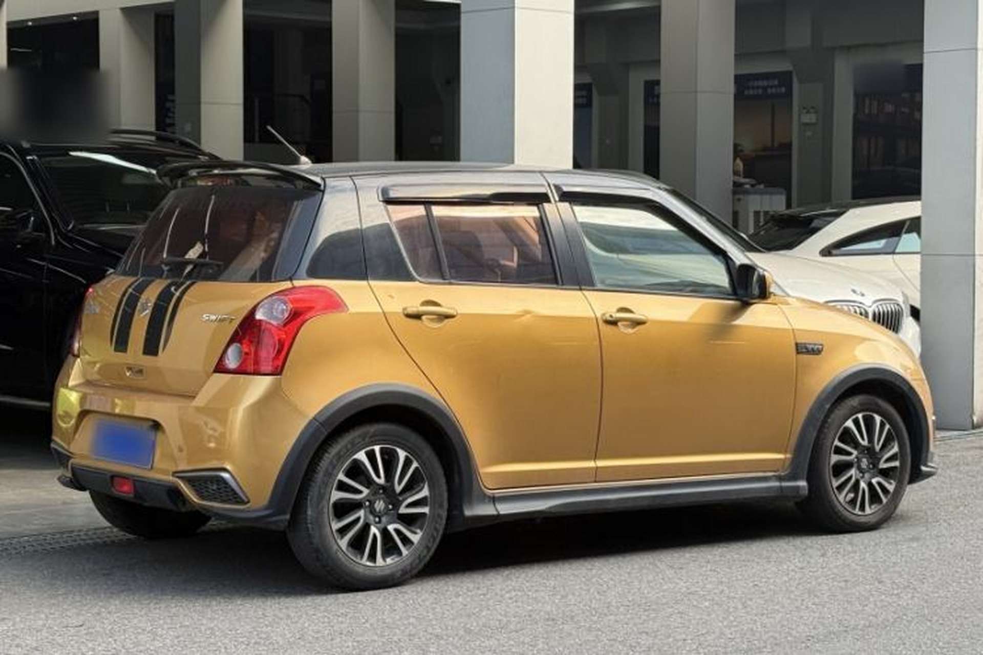 Used Suzuki Swift 2015 1.5L Automatic Limited Edition Exterior 5