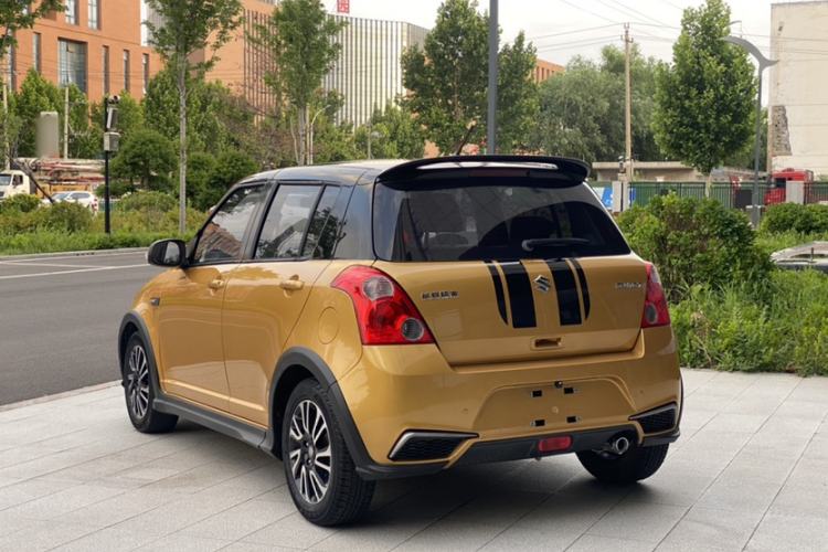 Used Suzuki Swift 2015 1.5L Manual Limited Edition Exterior 7