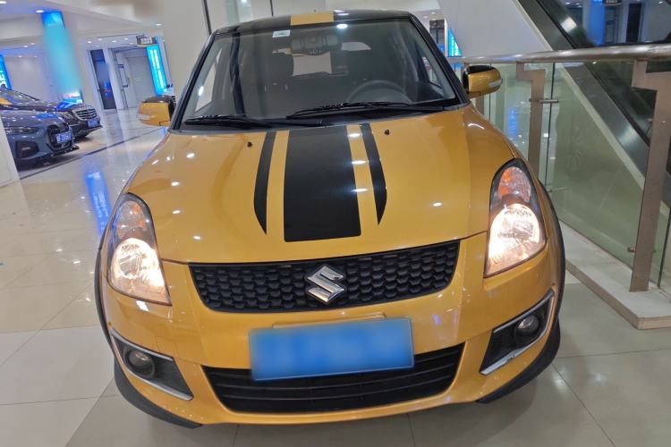 Used Suzuki Swift 2015 1.5L Manual Limited Edition Front