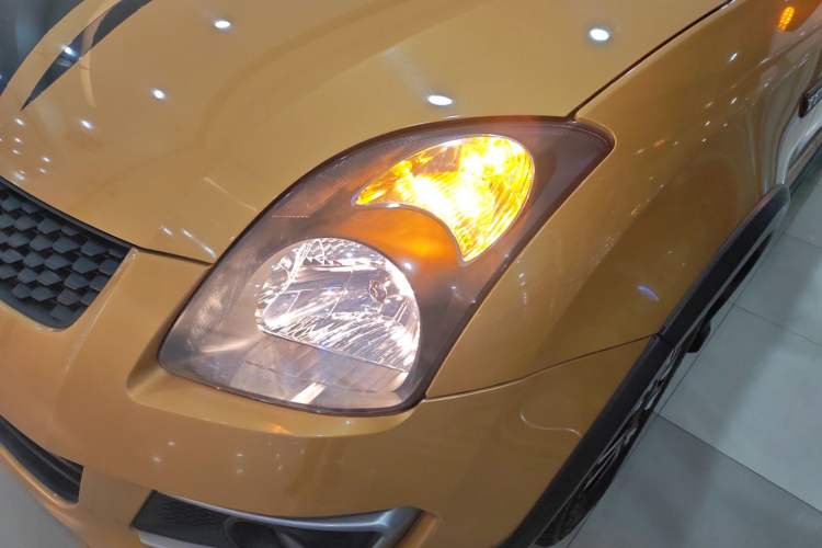Used Suzuki Swift 2015 1.5L Manual Limited Edition Left Front Headlight