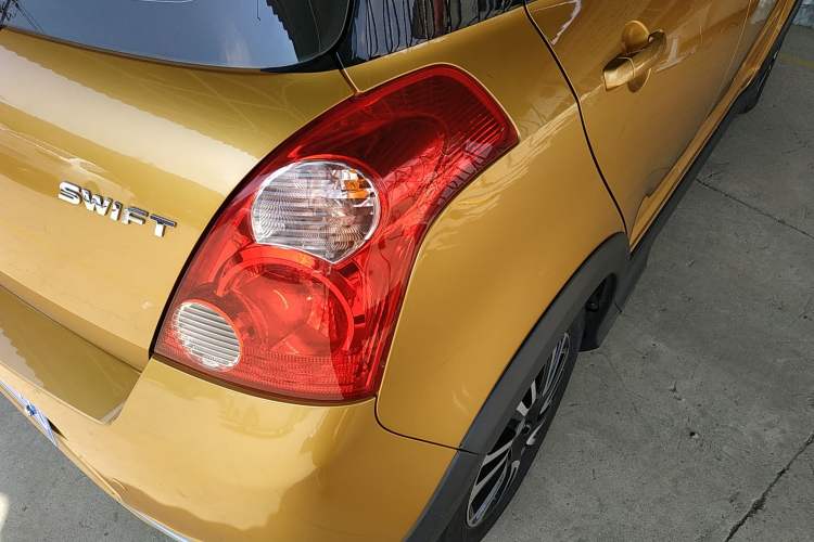 Used Suzuki Swift 2015 1.5L Automatic Limited Edition Right Rear Taillight