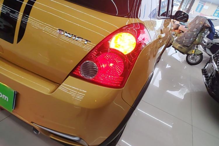 Used Suzuki Swift 2015 1.5L Manual Limited Edition Right Rear Taillight