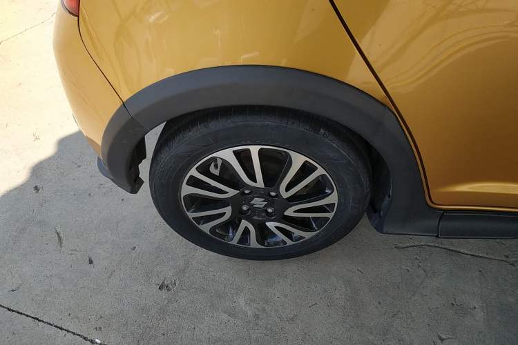 Used Suzuki Swift 2015 1.5L Automatic Limited Edition Right Rear Wheel Hub