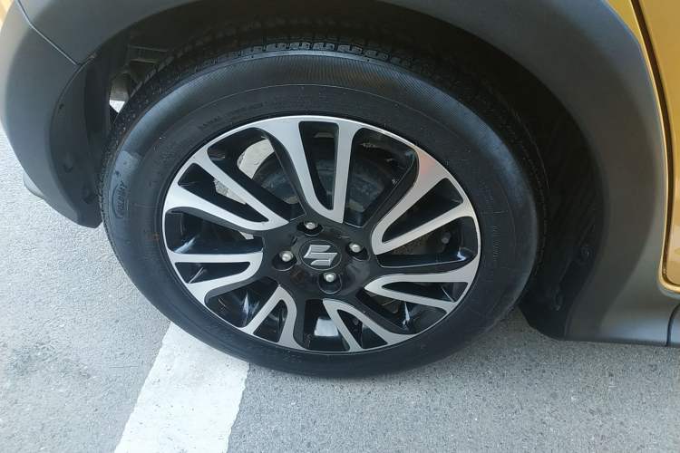 Used Suzuki Swift 2015 1.5L Automatic Limited Edition Right Rear Wheel Hub
