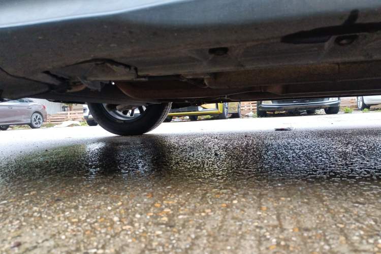 Used Suzuki Swift 2015 1.5L Automatic Limited Edition Right Side Sill