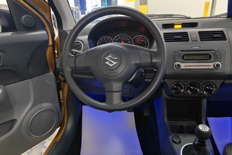Used Suzuki Swift 2015 1.5L Manual Limited Edition Steering Wheel
