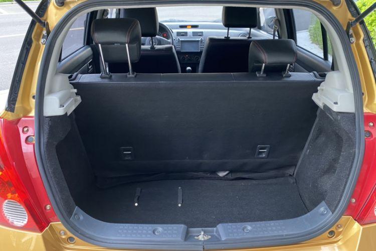 Used Suzuki Swift 2015 1.5L Manual Limited Edition Trunk