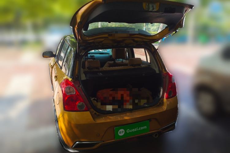 Used Suzuki Swift 2015 1.5L Automatic Limited Edition Trunk