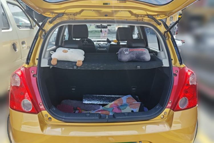 Used Suzuki Swift 2015 1.5L Automatic Limited Edition Trunk