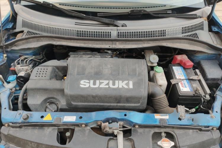Used Suzuki Swift 2016 1.5L Manual Fashion Model Engine Bay