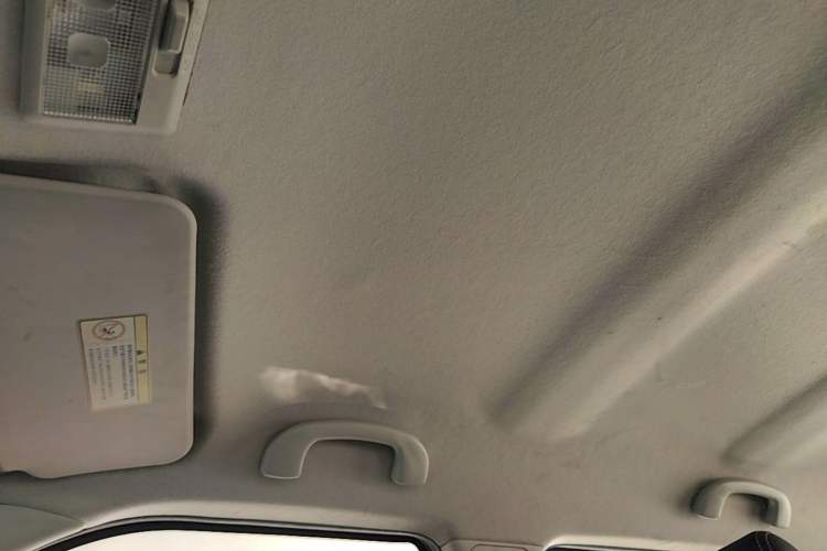 Used Suzuki Swift 2016 1.5L Automatic Fashionable Coolplay Edition Headliner