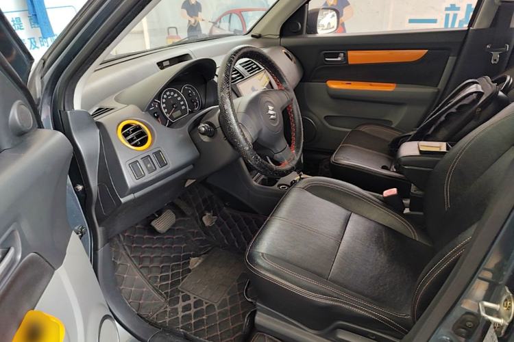 Used Suzuki Swift 2016 1.5L Automatic Fashionable Coolplay Edition Left Front Seat