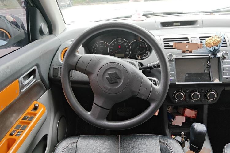 Used Suzuki Swift 2016 1.5L Automatic Fashionable Coolplay Edition Steering Wheel
