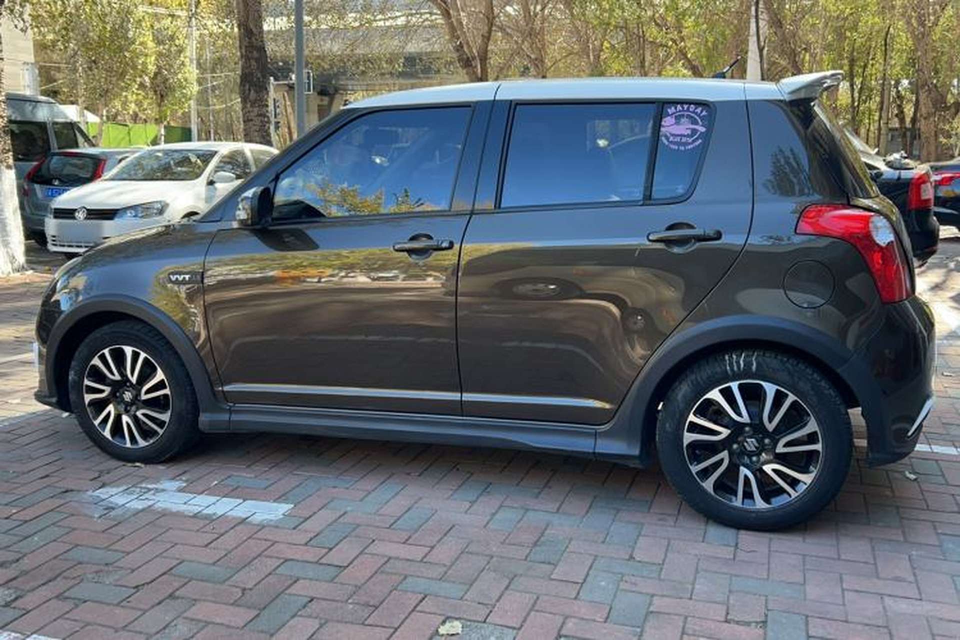 Used Suzuki Swift 2016 1.5L Automatic Fashionable Coolplay Edition Exterior 6