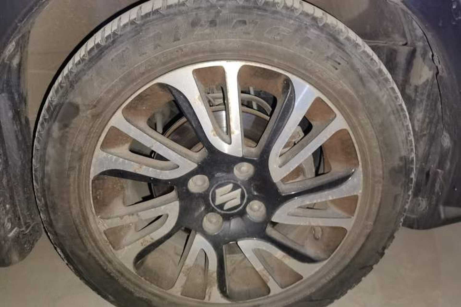 Used Suzuki Swift 2016 1.5L Automatic Fashionable Coolplay Edition Right Front Wheel Hub