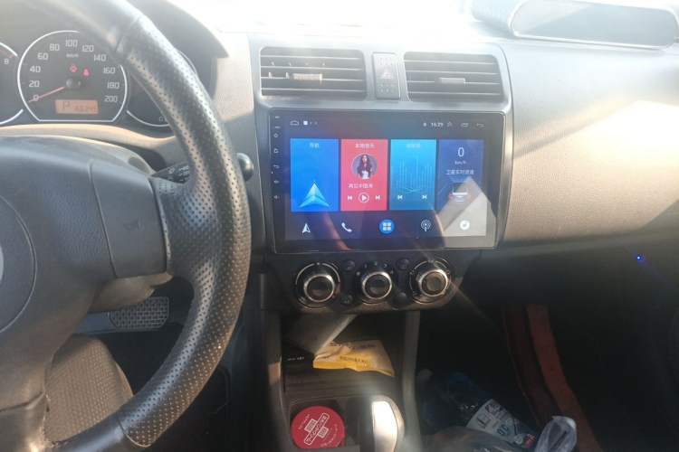 Used Suzuki Swift 2016 1.5L Automatic Fashionable Coolplay Edition Audio And AC Panel