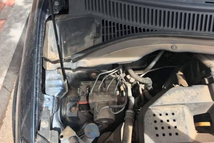 Used Suzuki Swift 2016 1.5L Automatic Fashionable Coolplay Edition Engine Bay Right