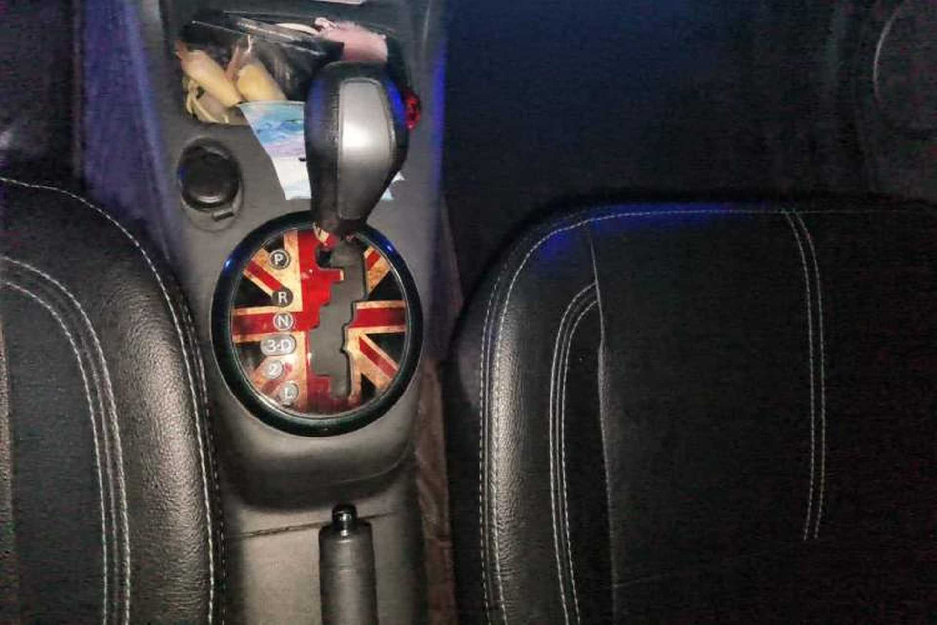 Used Suzuki Swift 2016 1.5L Automatic Fashionable Coolplay Edition Gear Lever