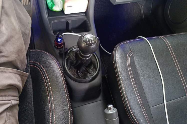 Used Suzuki Swift 2016 1.5L Manual Fashion Edition Cool Play Version Gear Lever