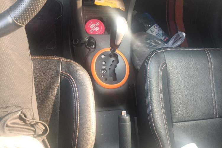 Used Suzuki Swift 2016 1.5L Automatic Fashionable Coolplay Edition Gear Lever