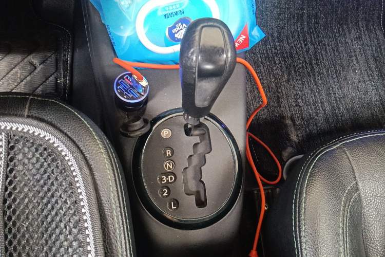 Used Suzuki Swift 2016 1.5L Automatic Fashionable Coolplay Edition Gear Lever