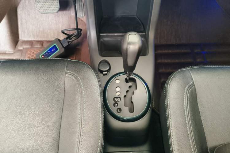 Used Suzuki Swift 2016 1.5L Automatic Fashionable Coolplay Edition Gear Lever