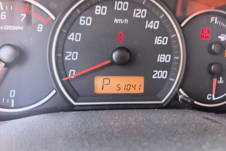 Used Suzuki Swift 2016 1.5L Automatic Fashionable Coolplay Edition Odometer Close Up