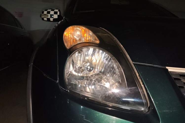 Used Suzuki Swift 2016 1.5L Automatic Fashionable Coolplay Edition Right Front Headlight