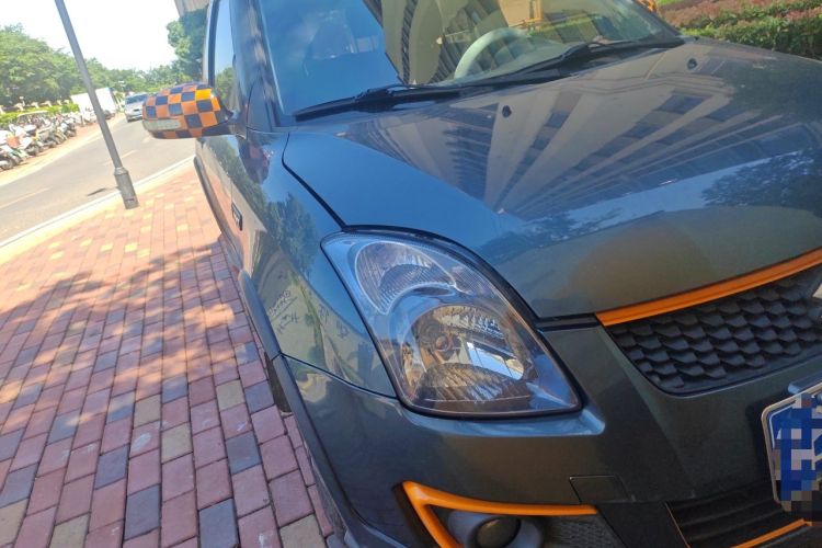 Used Suzuki Swift 2016 1.5L Automatic Fashionable Coolplay Edition Right Front Headlight