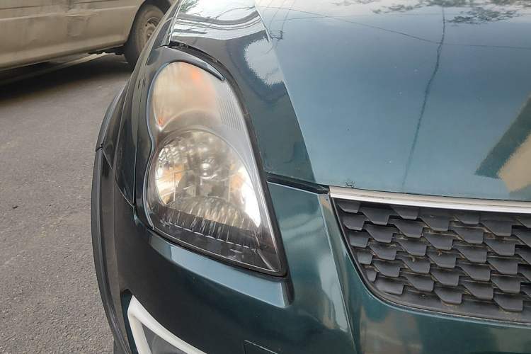 Used Suzuki Swift 2016 1.5L Automatic Fashionable Coolplay Edition Right Front Headlight