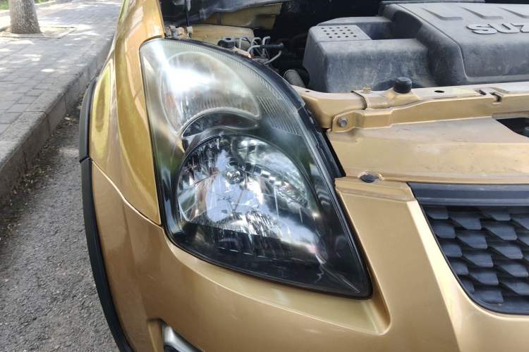 Used Suzuki Swift 2016 1.5L Automatic Fashionable Coolplay Edition Right Front Headlight