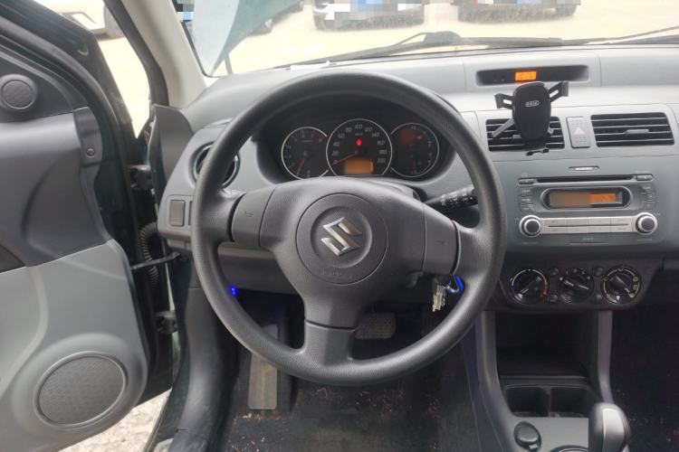 Used Suzuki Swift 2016 1.5L Automatic Fashionable Coolplay Edition Steering Wheel